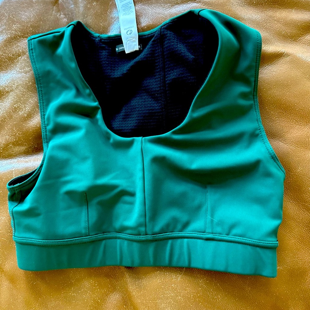 Oiselle bra with pocket